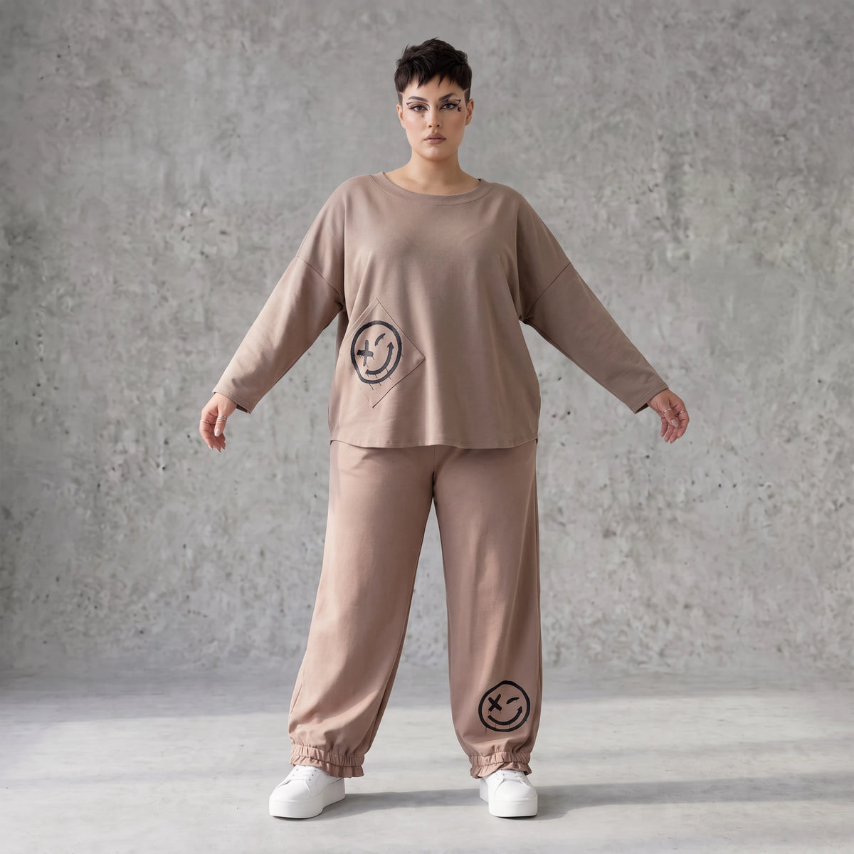 French-Terry Oversizedhose mit Smiley-Print gesmoktem Saum und Seitentaschen Streetstyle