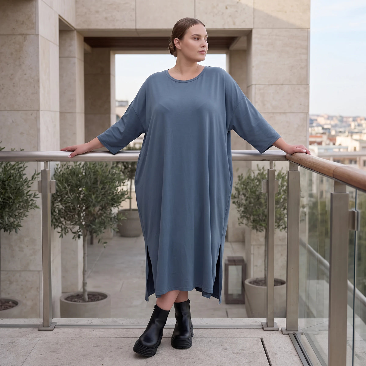 Petrolfarbenes Lyocelltwillkleid in A-Linie mit V-Ausschnitt und 3/4-Arm Seitentaschen