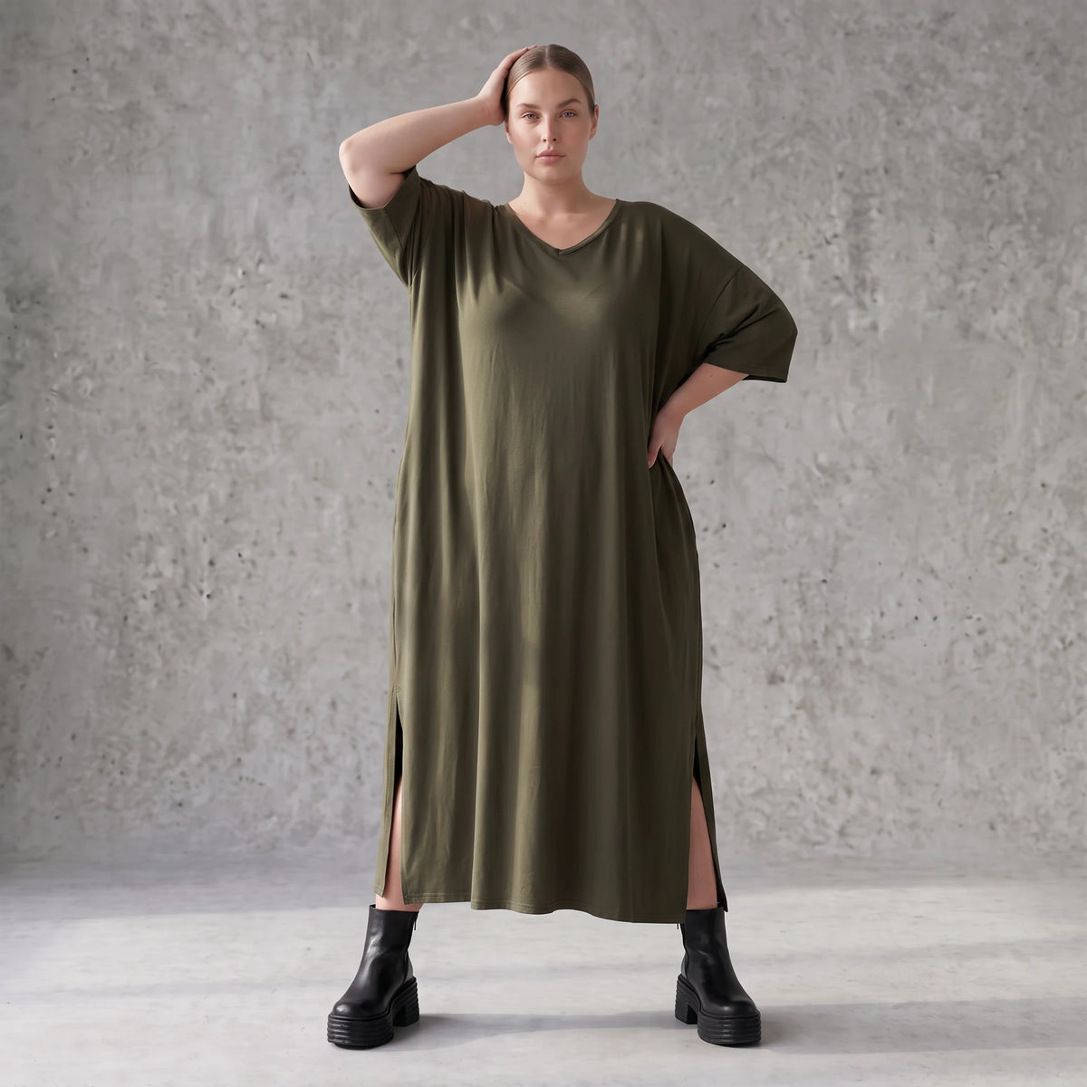 Khaki Lyocellkleid in A-Linie mit Rundhalsausschnitt und V-Ausschnitt mit Seitentaschen