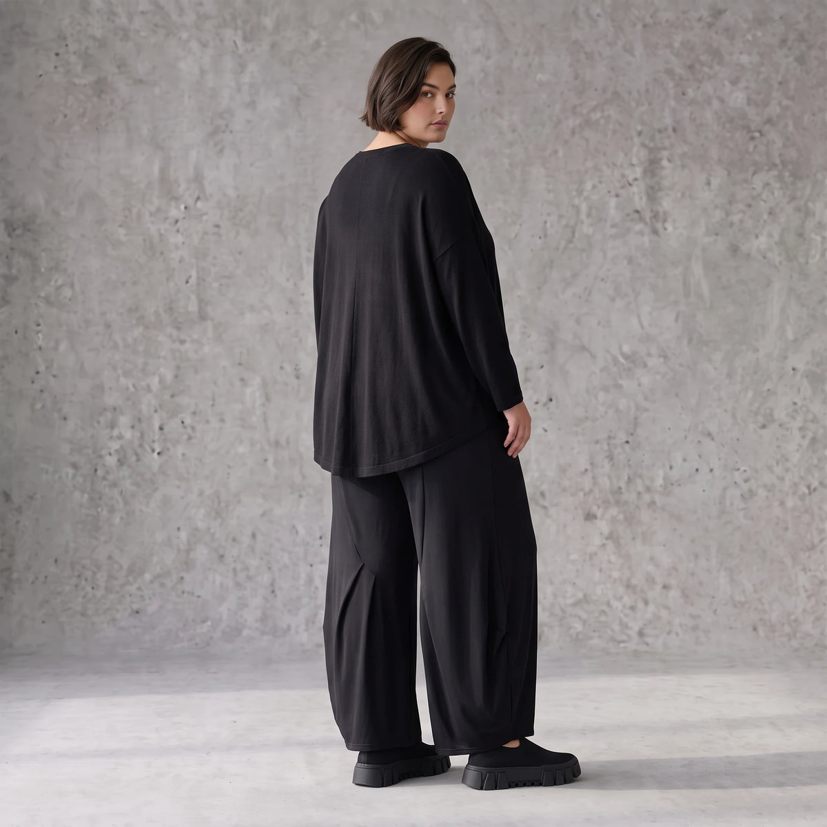 Ballonhose aus Slinky mit Stretch weites Bein als Schlupfhose fließend und elegant edel