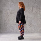 Schwarze Ballonhose aus Romanitjersey mit weitem Bein und Elasthan für lässigen Komfort