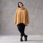 Kuscheliges Plüschshirt in Camel mit Rollkragen und schmeichelnder A-Linie Basic Look