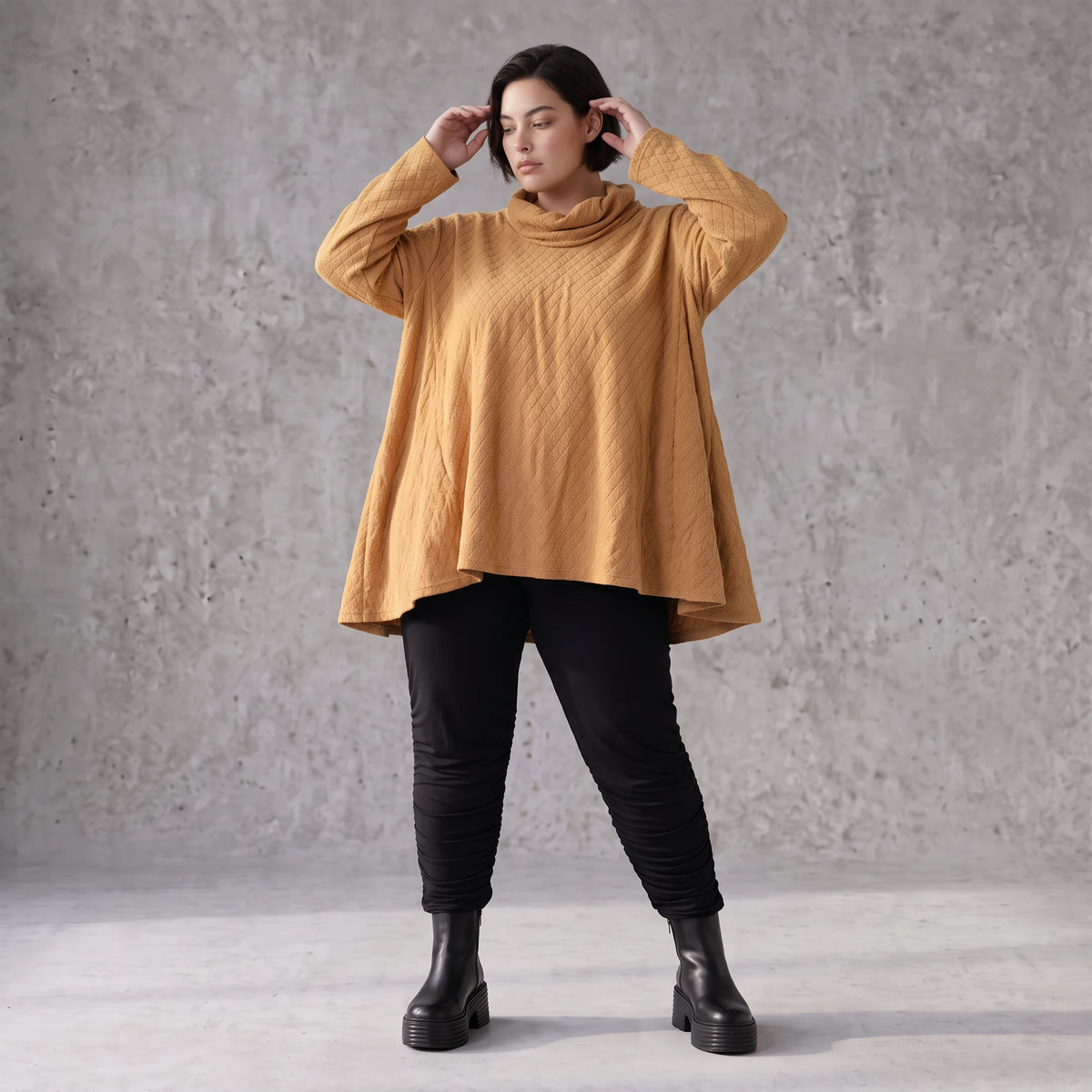 Kuscheliges Plüschshirt in Camel mit Rollkragen und schmeichelnder A-Linie Basic Look
