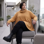 Kuscheliges Plüschshirt in Camel mit Rollkragen und schmeichelnder A-Linie Basic Look