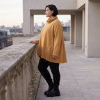Kuscheliges Plüschshirt in Camel mit Rollkragen und schmeichelnder A-Linie Basic Look