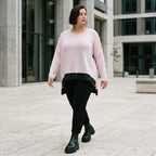 Altrosa Strickshirt mit Memorytaft Faltennaht seitlichen Schlitzen und langem Rückteil