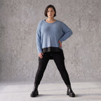 Strickpullover aus Baumwolle weich und warm mit Vokuhila Schnitt und Seitenschlitzen