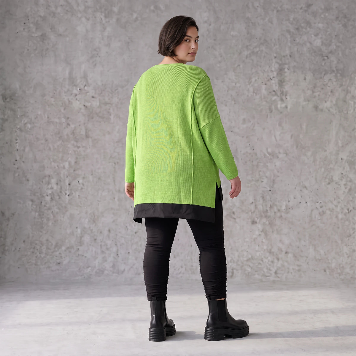Strickshirt Matchagrün Baumwolle Memorytaft gerader Schnitt vorne kurz hinten lang weich