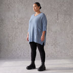 Strickpullover in Jeansblau mit Destroyed Optik A-Linie Rundhalsausschnitt Taschen Langarm