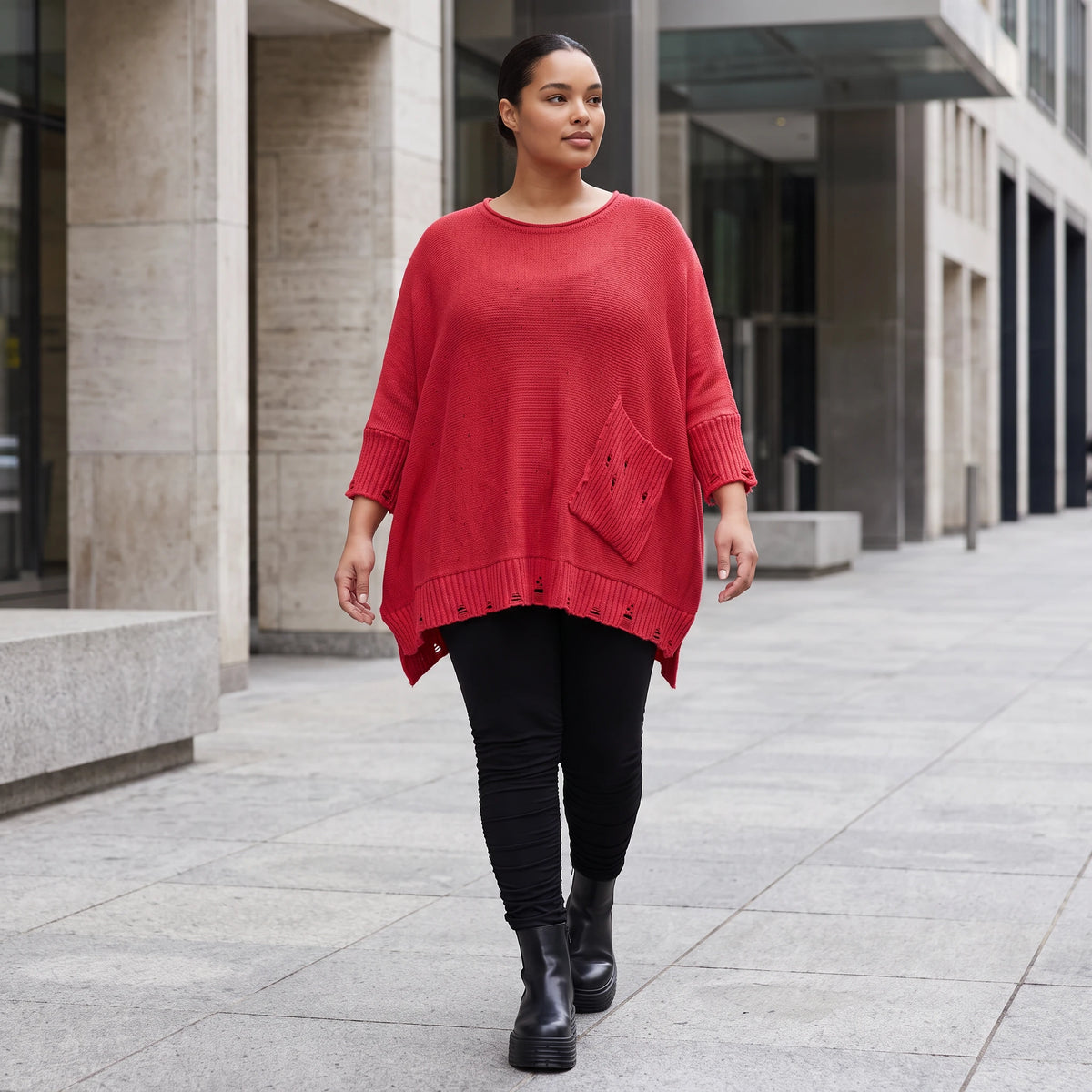 Warmes rotes Strickshirt in A-Linie aus weicher dehnbarer Stretchware mit Destroyedoptik