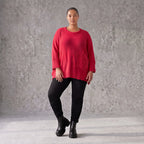 Warmes rotes Strickshirt in A-Linie aus weicher dehnbarer Stretchware mit Destroyedoptik
