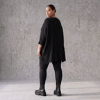 Warmes schwarzes Strickshirt in A-Linie mit Stretch und Destroyedoptik für Winterlooks