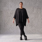 Warmes schwarzes Strickshirt in A-Linie mit Stretch und Destroyedoptik für Winterlooks