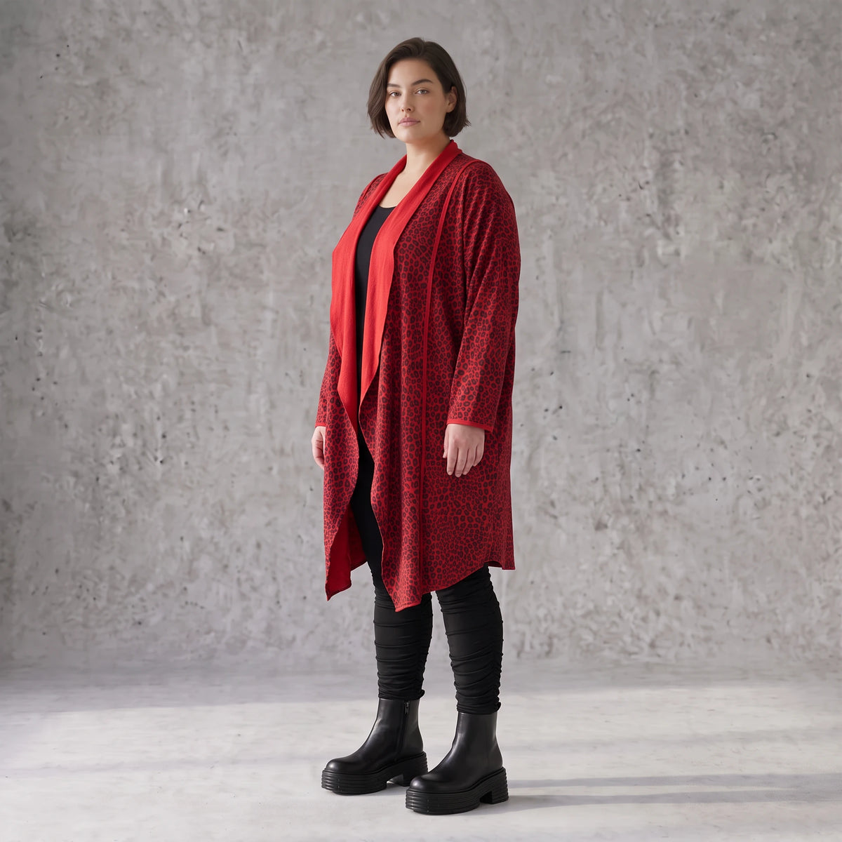 Cardigan aus French Terry in gerader Form mit Stehkragen offener Front und Baumwollmix