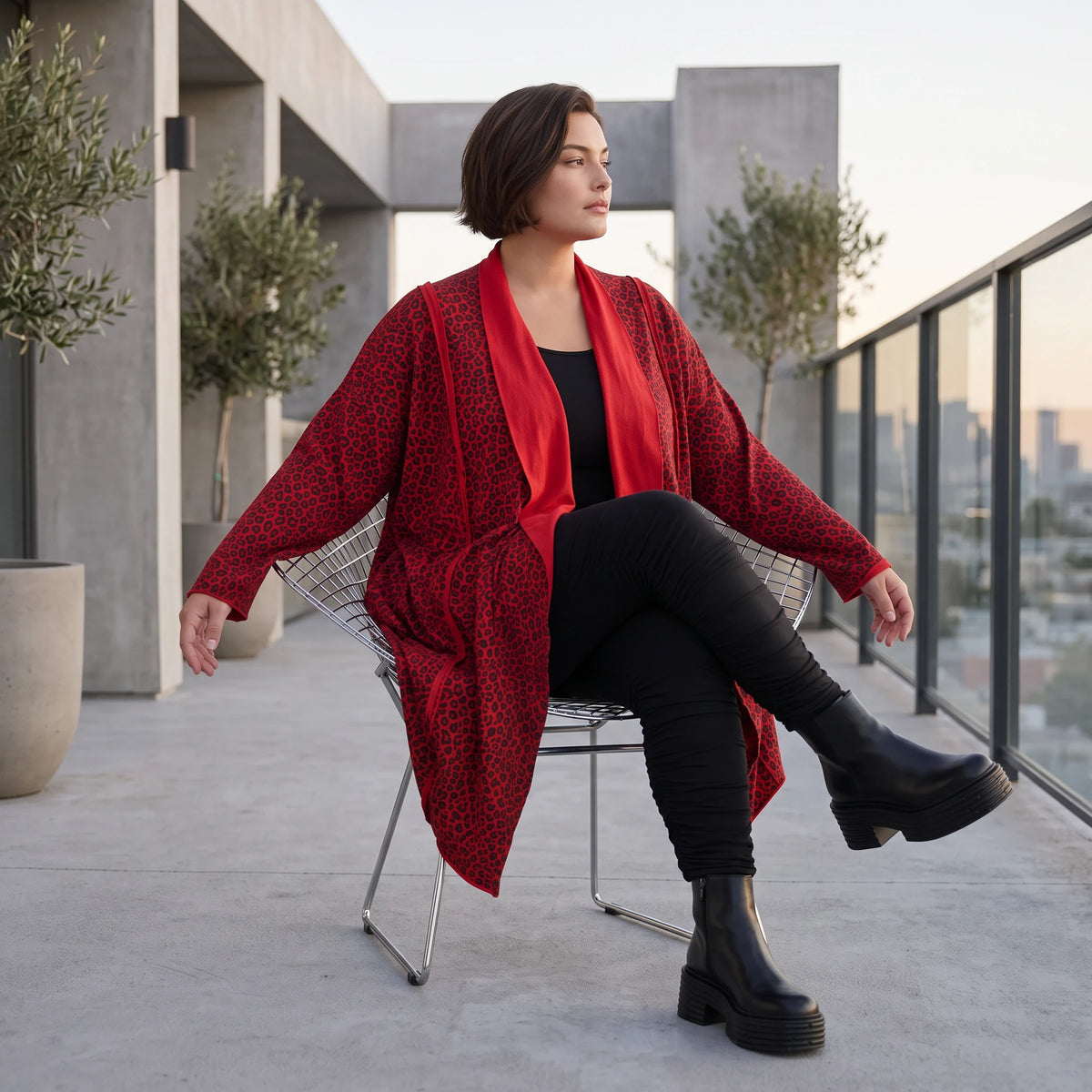 Cardigan aus French Terry in gerader Form mit Stehkragen offener Front und Baumwollmix