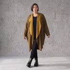 Cardigan in Camel aus feinem French Terry mit Stehkragen in geradem Schnitt aus Italien