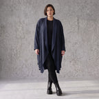 Cardigan aus weichem French Terry mit Stehkragen geradem Schnitt und Seitennahttaschen