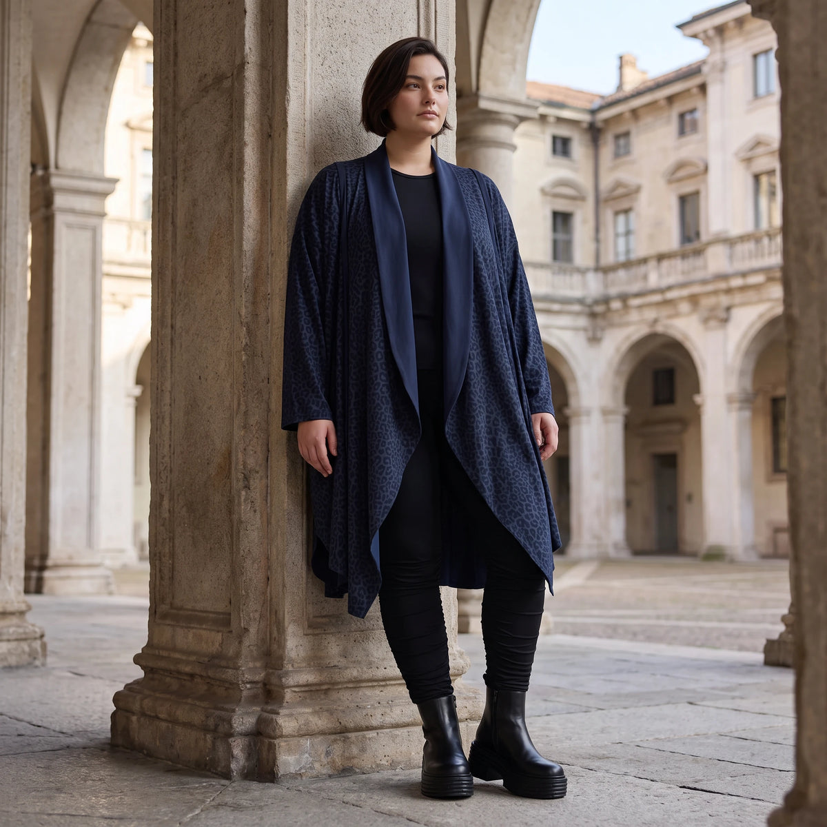 Cardigan aus weichem French Terry mit Stehkragen geradem Schnitt und Seitennahttaschen