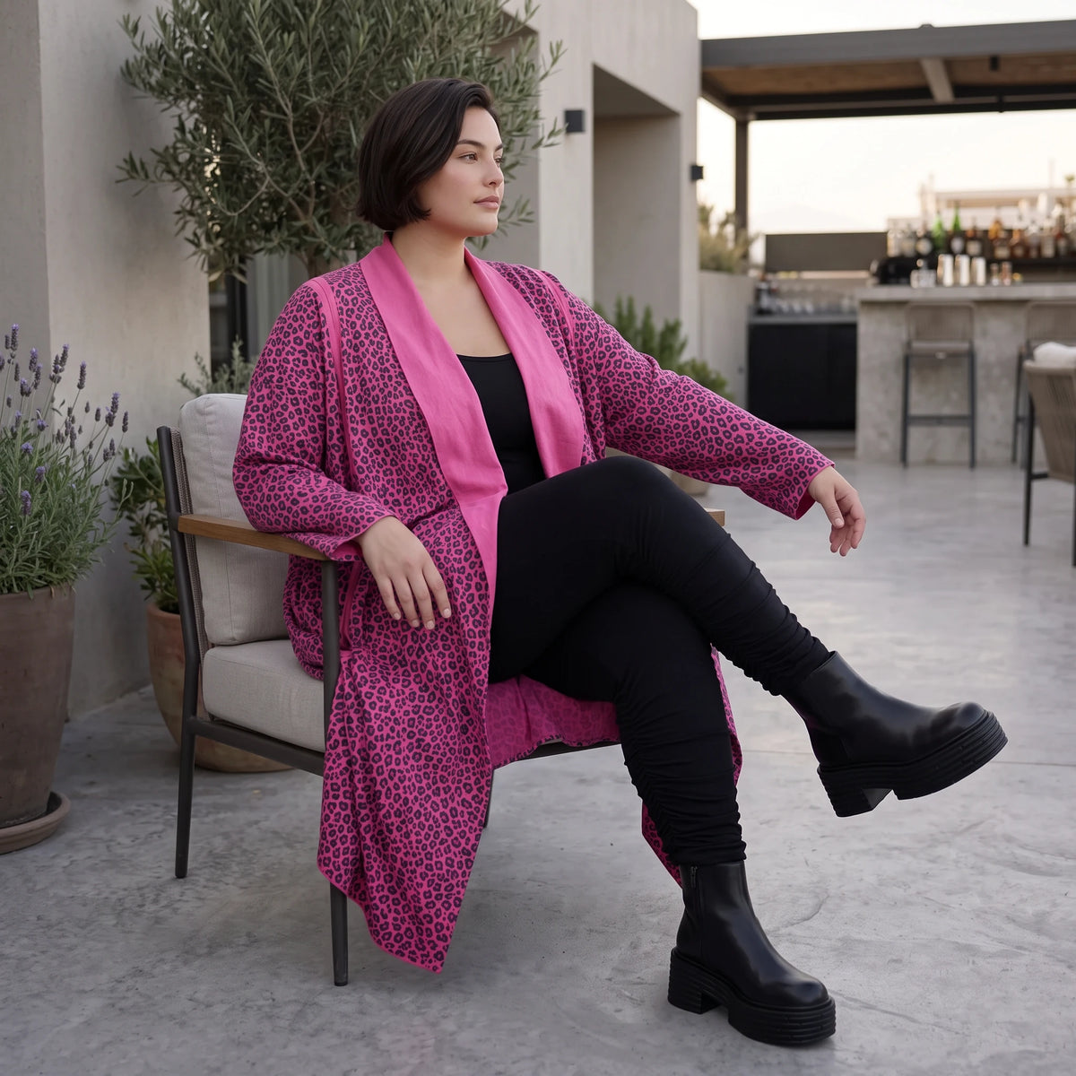 Cardigan aus weichem French Terry mit Stehkragen geradem Schnitt und Seitentaschen