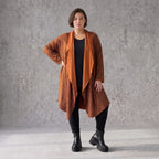 Cardigan in Rost aus French Terry mit Stehkragen geradem Schnitt und Seitentaschen vorne