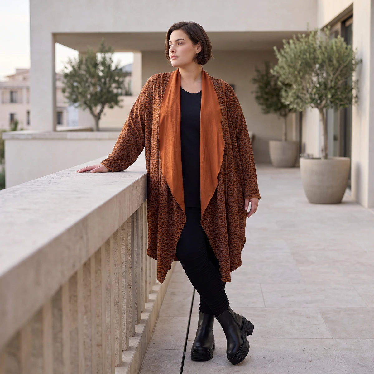 Cardigan in Rost aus French Terry mit Stehkragen geradem Schnitt und Seitentaschen vorne