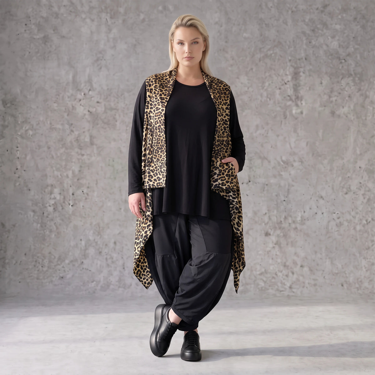 Ärmellose Satinweste in Beige/Schwarz mit Stehkragen und eleganter A-Linie Passform