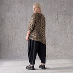 Satinshirt in A-Linie mit Zipfelsaum und 3/4-Arm mit Rundhalsausschnitt weich fließend
