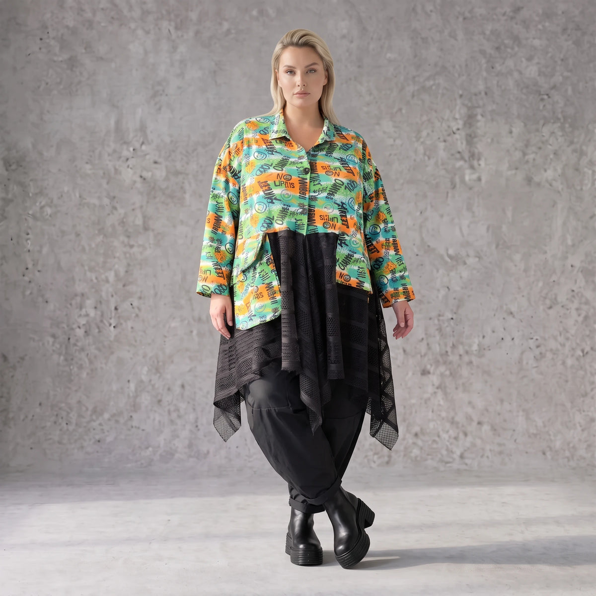 Übergangsjacke in A-Linie mit Zipfelsaum aus Baumwolljersey mit Netzdetails leicht weich