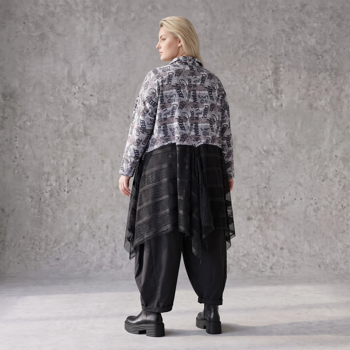 Übergangsjacke aus Jersey mit Netzeinsätzen zipfeligem Saum und A-Linie ungefüttert leicht