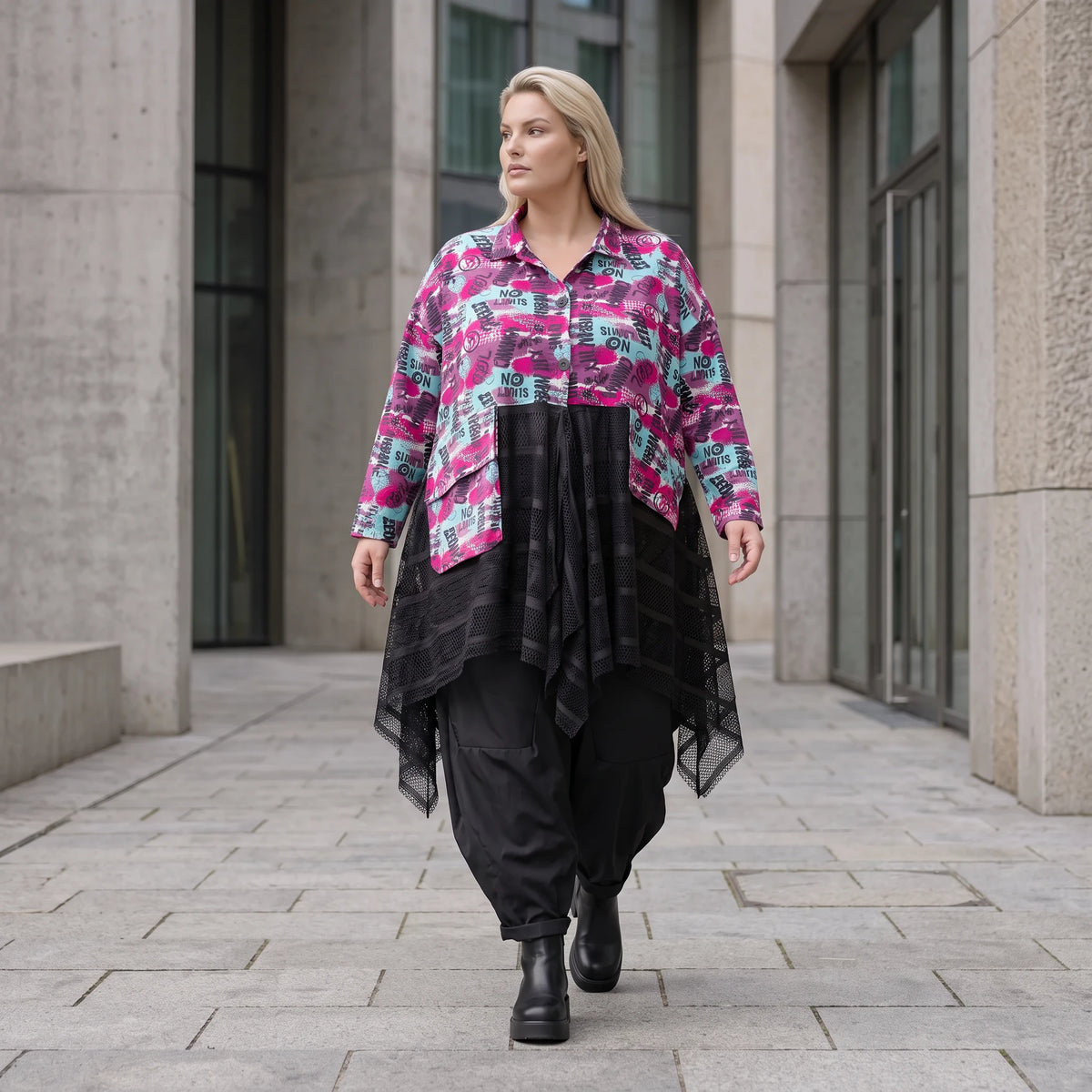 Ungefütterte Übergangsjacke in A-Linie aus Jersey mit Stretch Netzeinsätzen Zipfelsaum