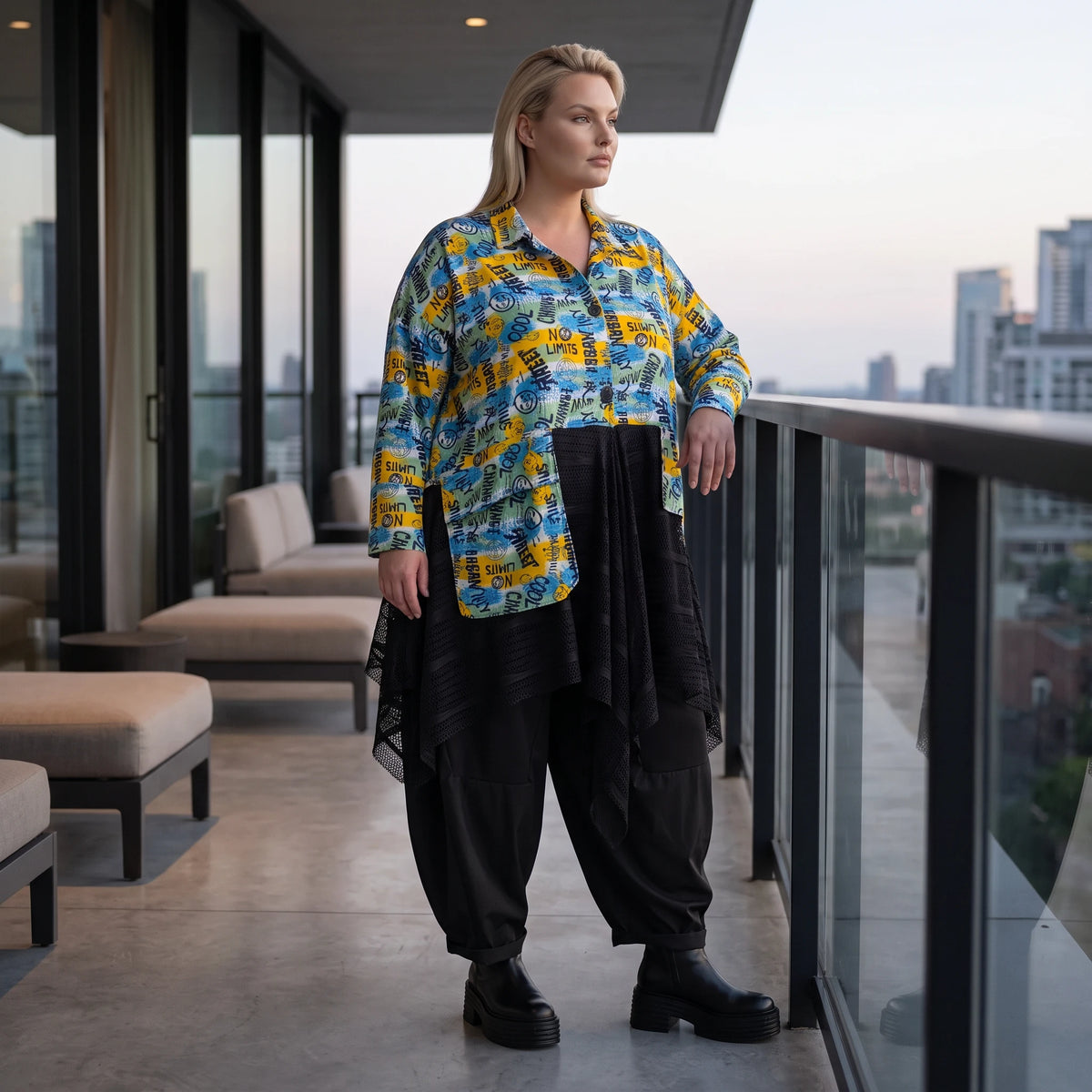 Gelb/Multi Jerseyjacke in A-Linie mit Netzeinsatz Hemdkragen Knopfleiste Zipfelsaum