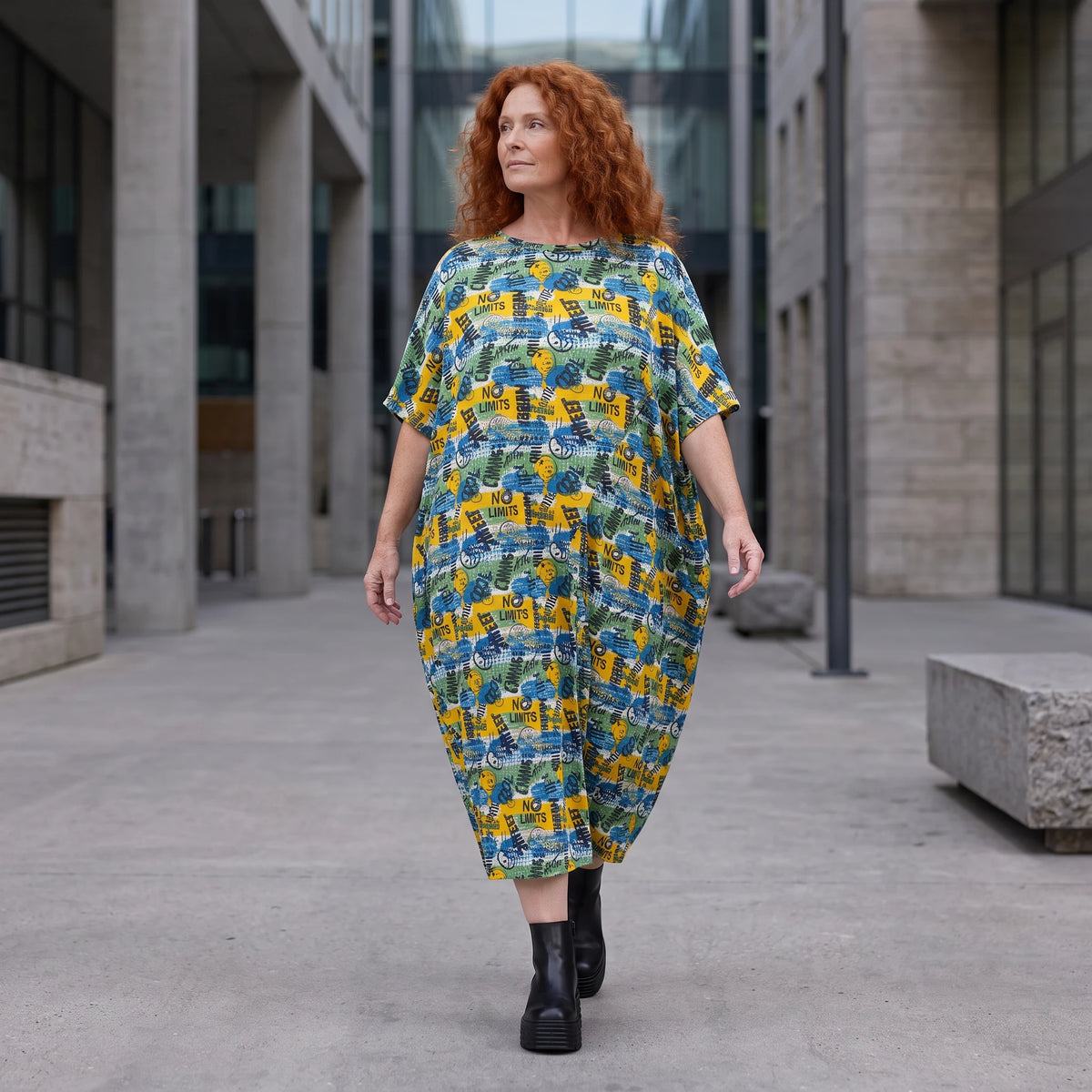 Kleid im Ballonschnitt aus Baumwolljersey mit Gelb/Multi Print und elastischem Komfort