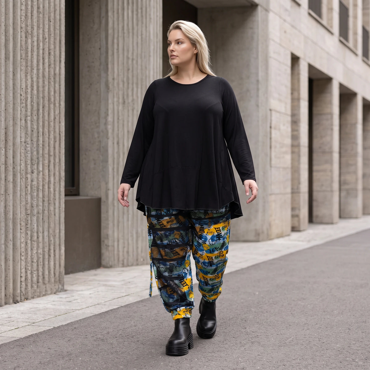 Haremshose aus Baumwolljersey mit Elasthan Netzdetails Fransen und elastischem Bund