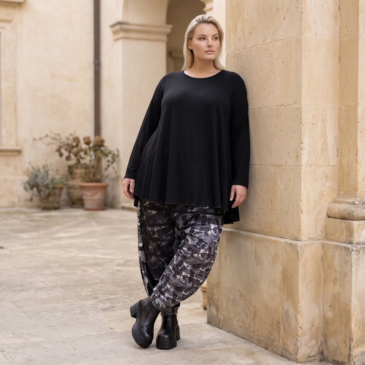 Haremshose aus weichem Jersey mit Stretch Netzeinsätzen Fransen und elastischem Bund