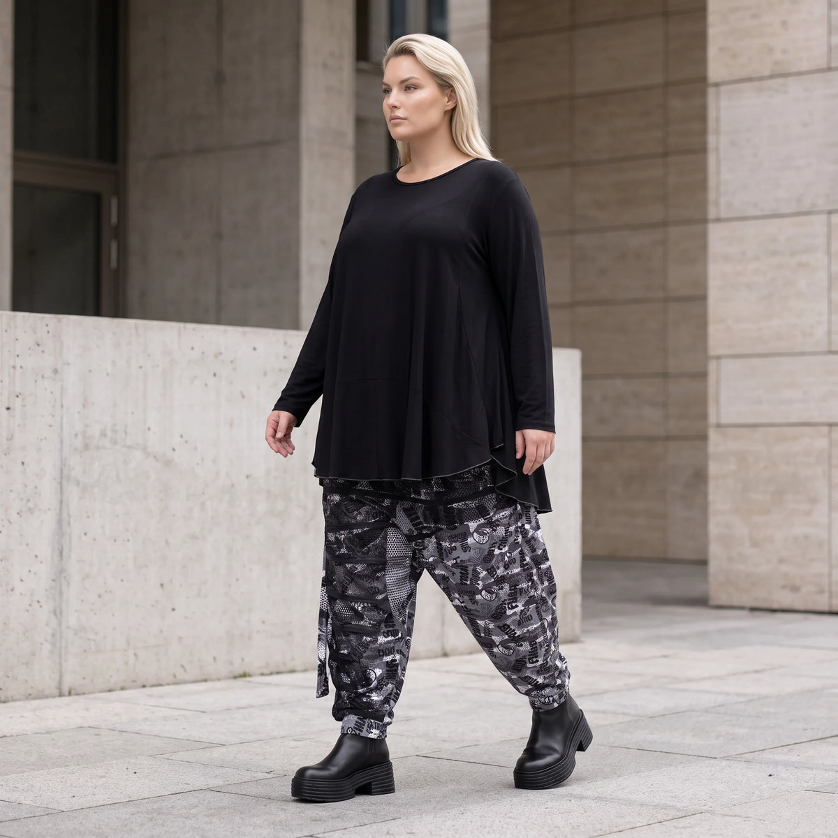 Haremshose aus weichem Jersey mit Stretch Netzeinsätzen Fransen und elastischem Bund