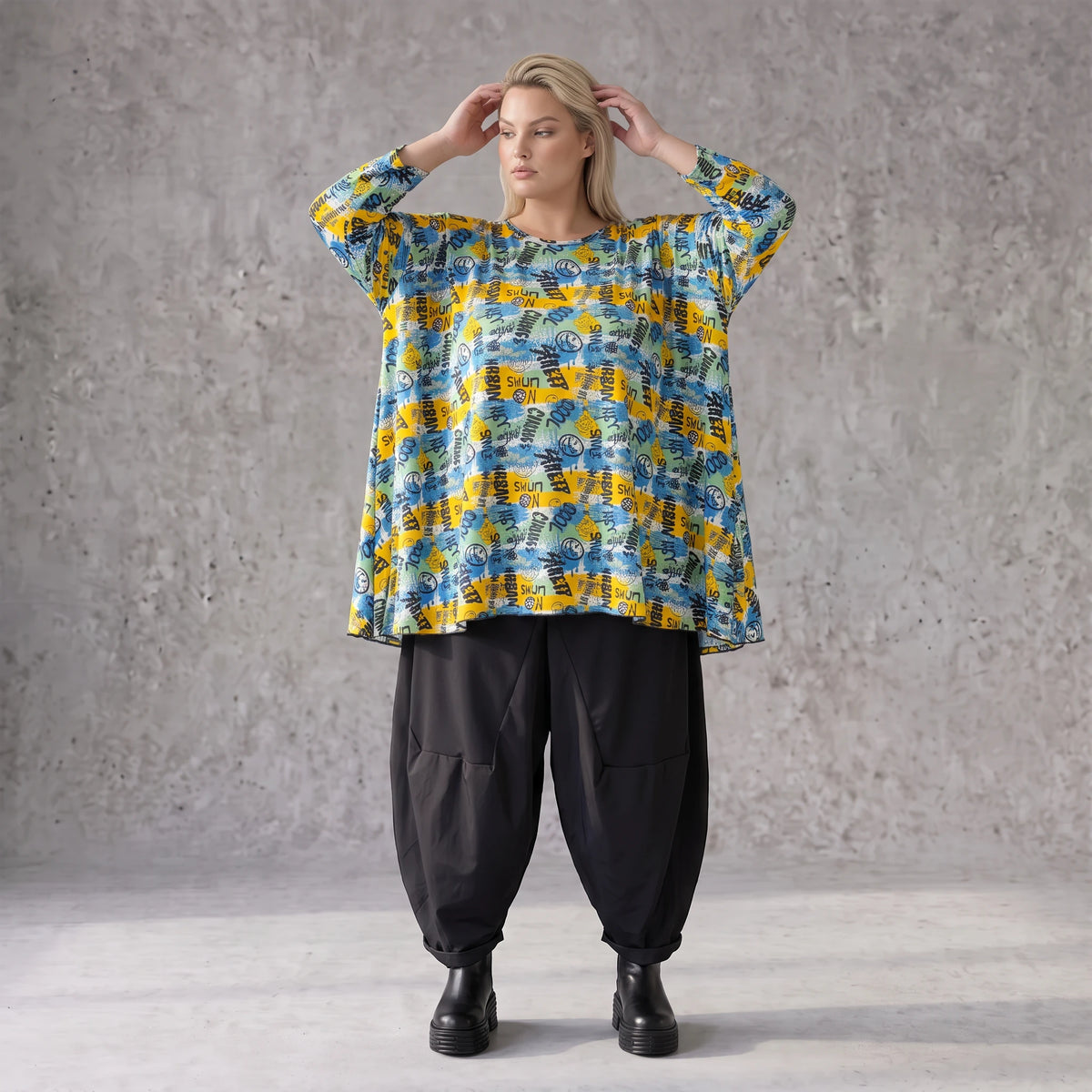 Jerseyshirt in Gelb/Multi mit Rundhalsausschnitt in A-Linie und 7/8-Arm lässig