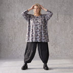 Jerseyshirt in Grau mit Multiprint A-Linie Rundhalsausschnitt und 7/8-Arm Baumwollmix