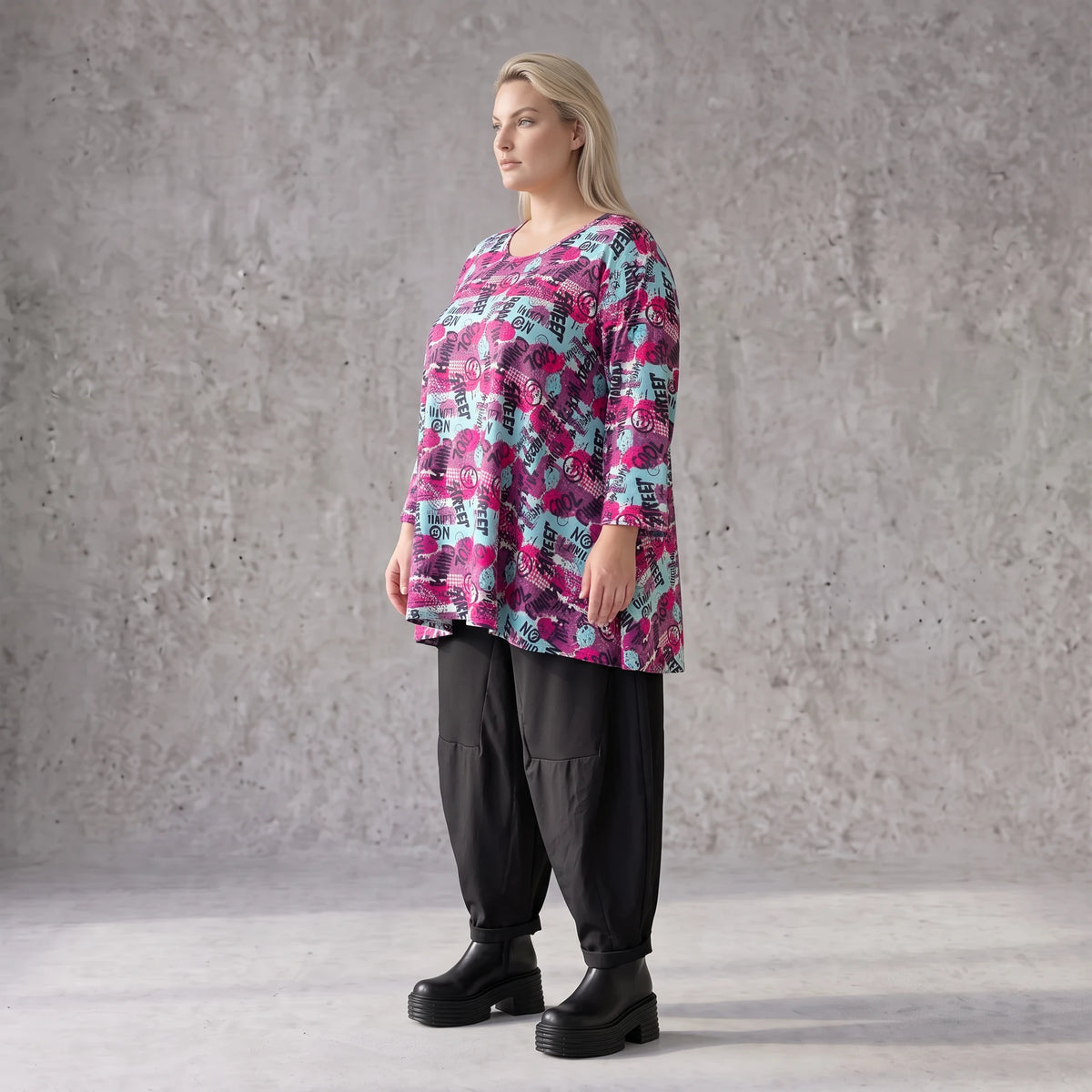 Jerseyshirt in Lila/Multi mit Rundhalsausschnitt A-Linie und 7/8-Arm in Stretchqualität
