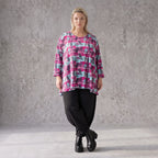 Jerseyshirt in Lila/Multi mit Rundhalsausschnitt A-Linie und 7/8-Arm in Stretchqualität