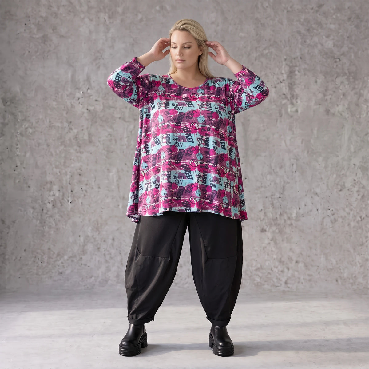 Jerseyshirt in Lila/Multi mit Rundhalsausschnitt A-Linie und 7/8-Arm in Stretchqualität