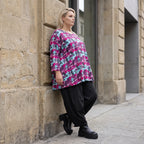Jerseyshirt in Lila/Multi mit Rundhalsausschnitt A-Linie und 7/8-Arm in Stretchqualität