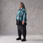 Kastiges Rollkragenshirt aus Viskosetwill mit Stretch und 3/4-Arm mit lockerem Fall
