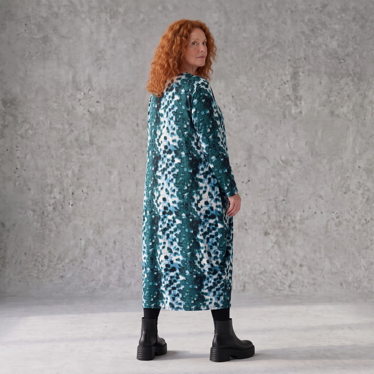 Ballonkleid aus Stretch Twill in Petrol/Weiss mit femininer Silhouette und leichtem Fall