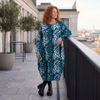 Ballonkleid aus Stretch Twill in Petrol/Weiss mit femininer Silhouette und leichtem Fall