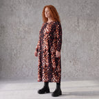 Ballonkleid aus Stretchtwill in Rost/Weiß mit fließender Silhouette leicht und bequem
