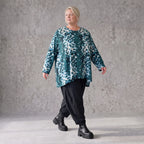 Langarmshirt in Petrol/Weiß aus weichem Stretch Twill mit Rundhalsausschnitt in A-Linie