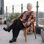 Langarmshirt aus rost/weißem Viskosetwill mit Stretch in A-Linie mit Rundhalsausschnitt
