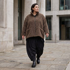 Teddyjacke warm mit Stehkragen Reißverschluss Nahttaschen und kastigem Schnitt modern