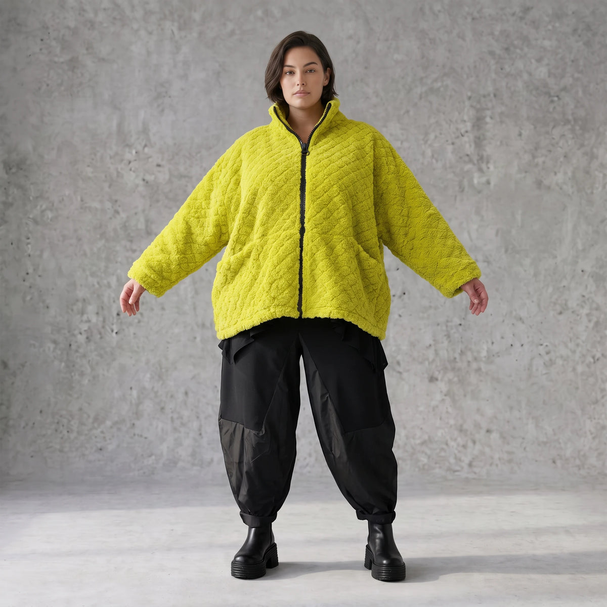 Limettefarbene Teddyjacke aus Kuschelfleece mit kastiger Passform für Wintertage ideal