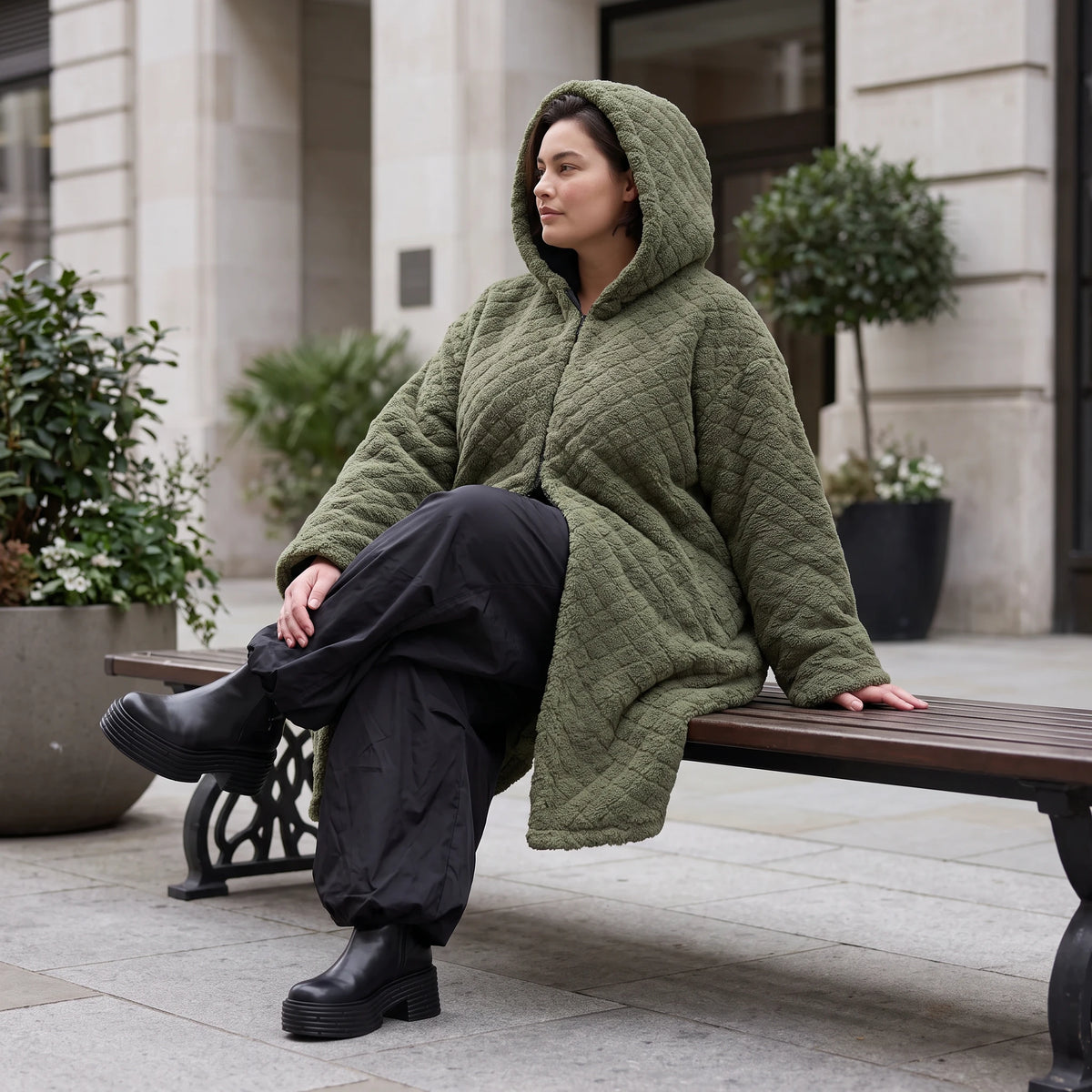 Teddymantel mit Tunnelzug und Tülleinsatz kuschelig warm für feminine Winterlooks pur